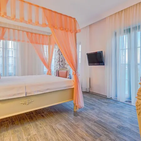 Cunda Esen Habitación en casa particular *